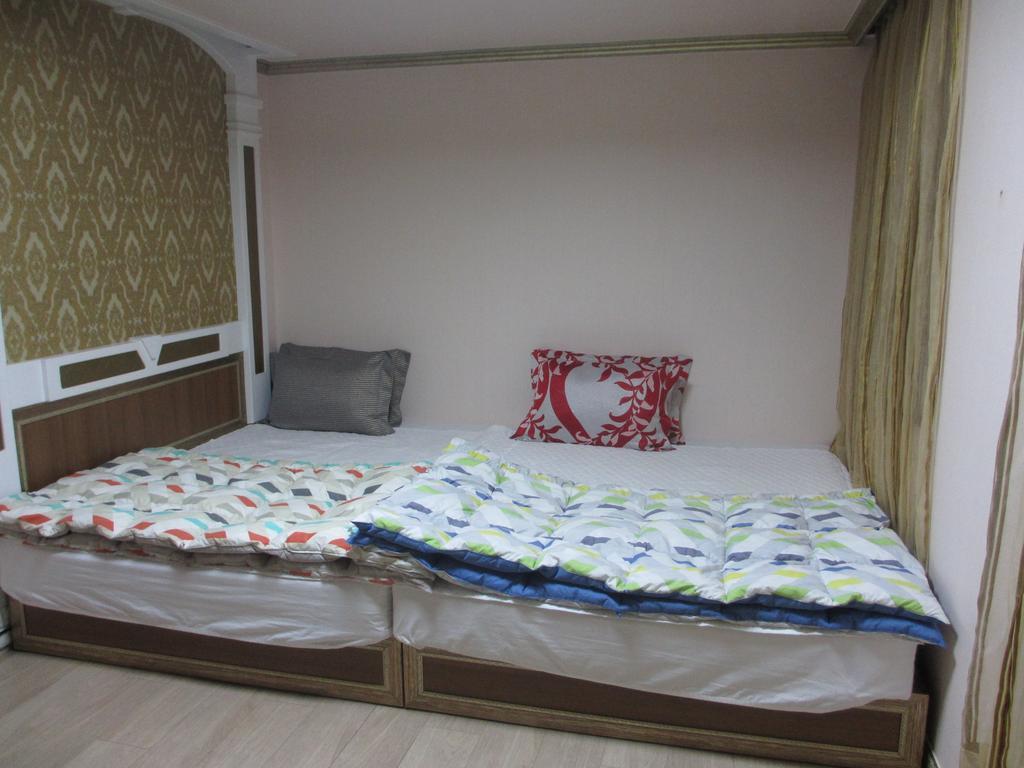 Moiri Guesthouse Yeosu Buitenkant foto